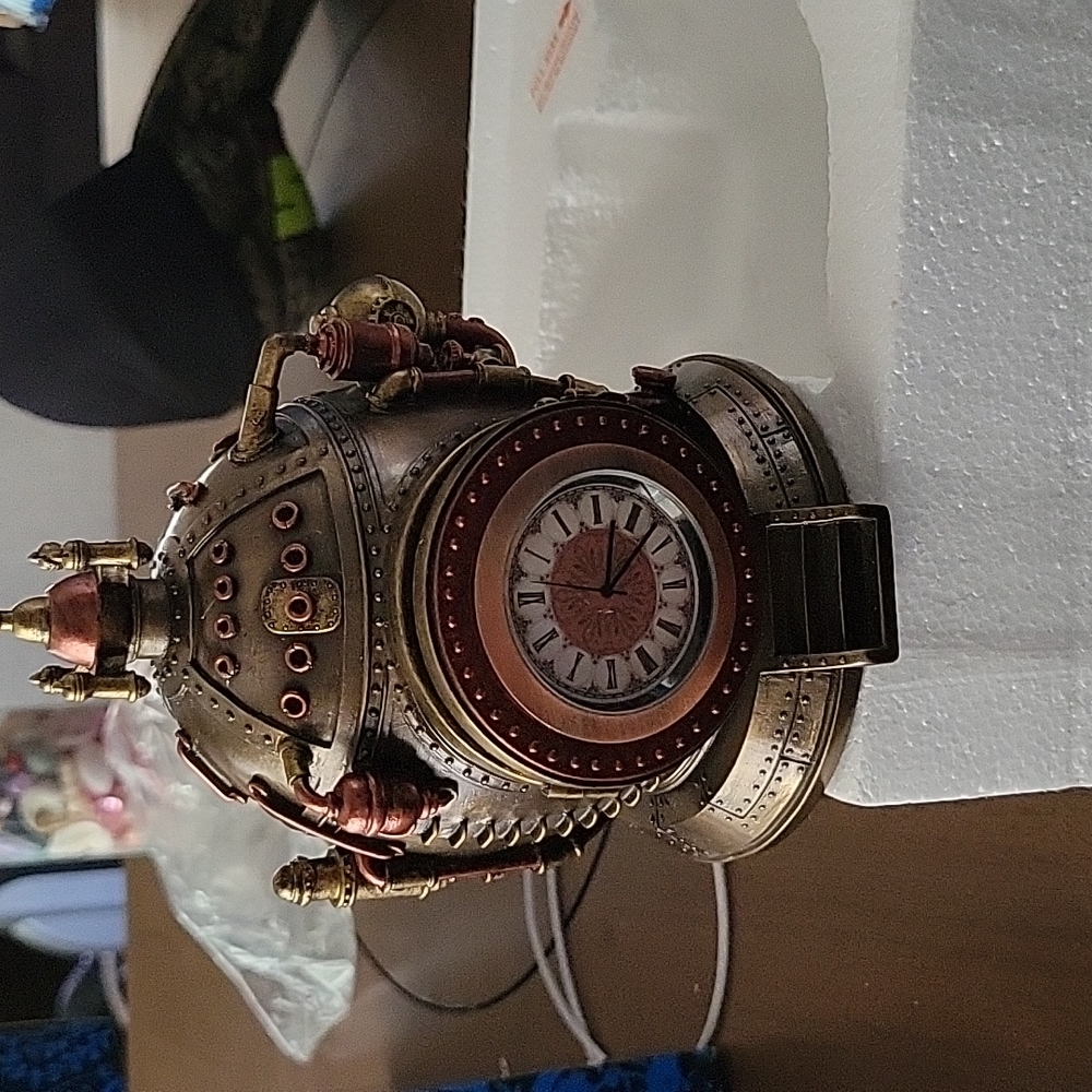 Trinket Clock - Picture 3 of 3
